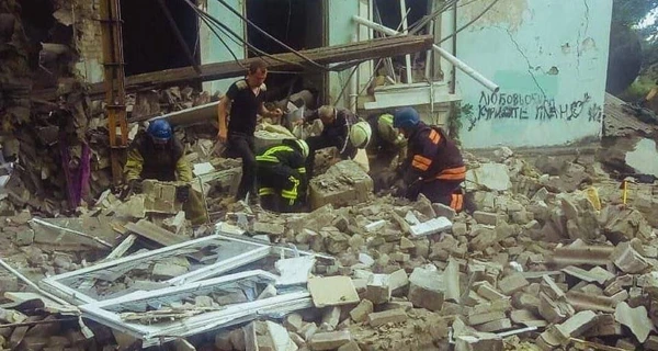 У Лисичанську росіяни завдали авіаудар по бомбосховищу, загинули 4 особи