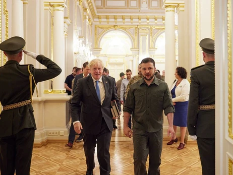 Борис Джонсон знову приїхав до Києва – і знову без попередження