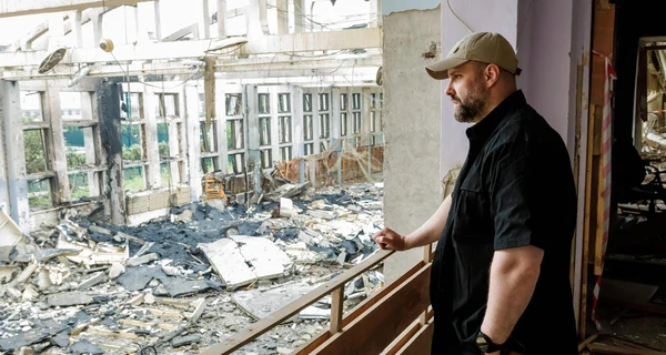 Глава Харьковщины попросил максимально находиться в укрытиях из-за хаотических обстрелов региона