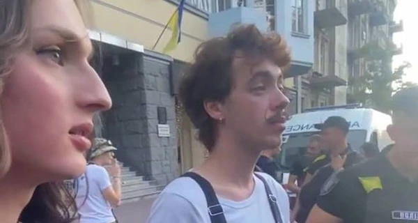 У Києві на відвідувачів ЛГБТ+ клубу напали, бо “не бачили геїв на фронті”