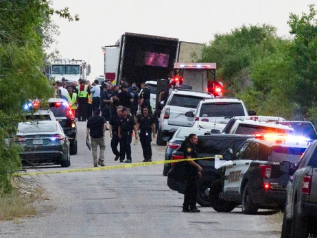 В Техасе в брошенном трейлере нашли тела 46 человек  