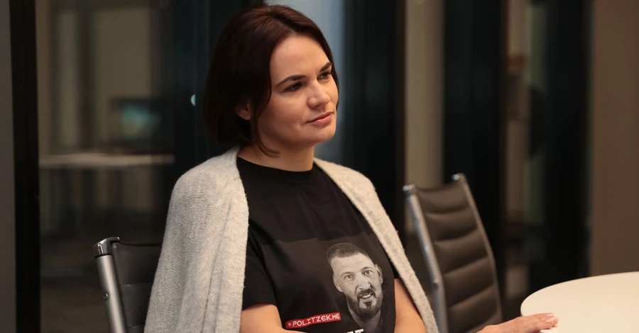 Тихановская записала ответ Зеленскому: Можете не переходить с украинского на русский