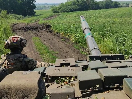 Генштаб: Россияне штурмуют села на Славянском направлении. Продолжаются бои