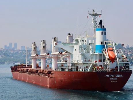 Україна просить Туреччину перевірити три російські судна з вкраденим зерном із Херсона