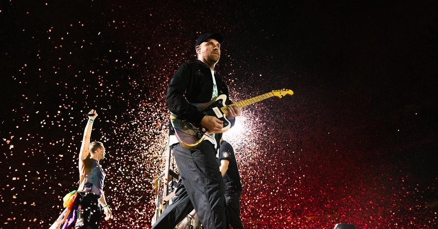 Легендарний гурт Coldplay у Варшаві виконав хіт 