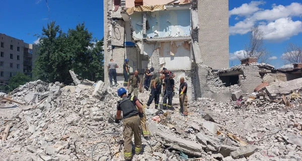 Часів Яр: кількість жертв удара Росії по гуртожитку зросла до 45