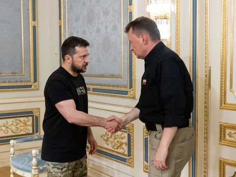 Министр обороны Польши побывал в Ирпене и встретился с Зеленским в Киеве