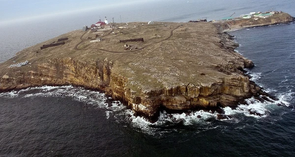 РФ атакувала острів Зміїний