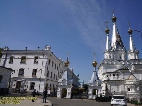 Украина попросила помочь эвакуировать полтысячи человек из Святогорской Лавры