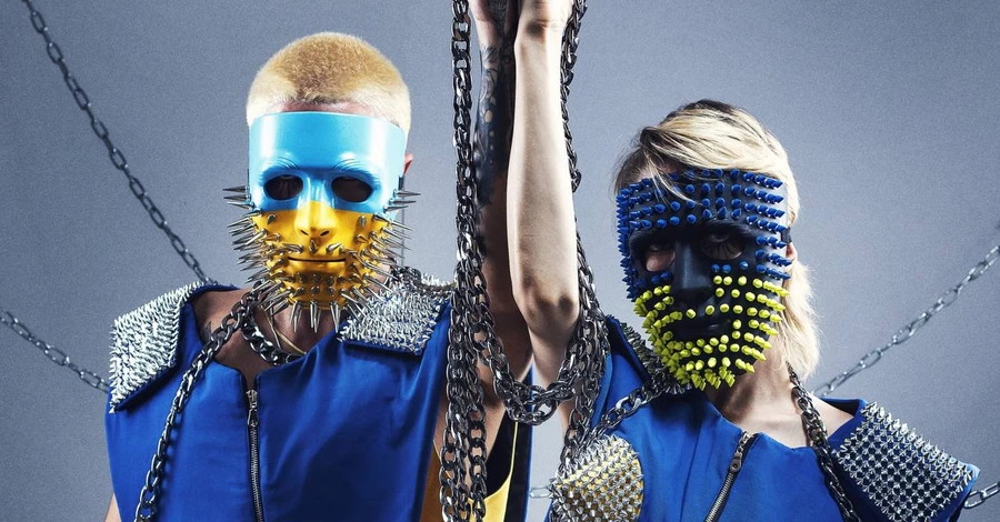 Грузинський дизайнер створив колекцію одягу у синьо-жовтих кольорах на підтримку України