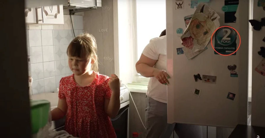 Сестра російського окупанта заперечує, що він вкрав холодильник в Україні