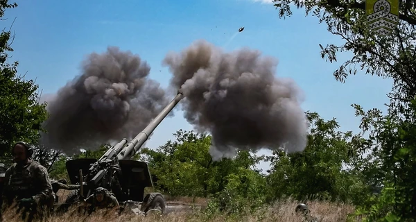 ЗСУ знищили командний пункт, склади ворога та понад 100 загарбників на півдні