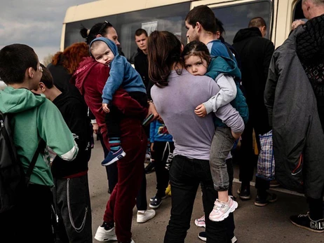 Власти Польши разоблачили британских педофилов, которые приехали в поисках украинских беженцев