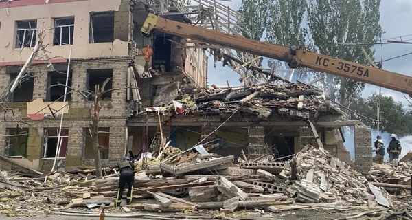 Під завалами школи у Краматорську знайшли тіла трьох загиблих