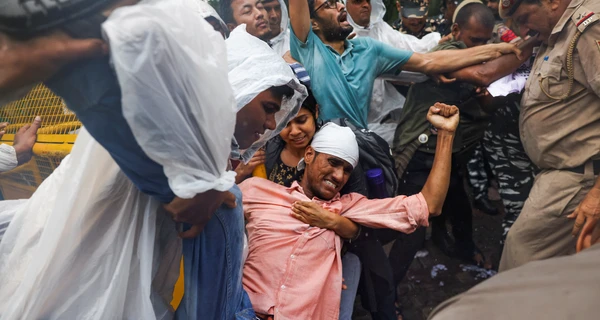 На Шрі-Ланці силовики розігнали протестувальників за наказом нового президента
