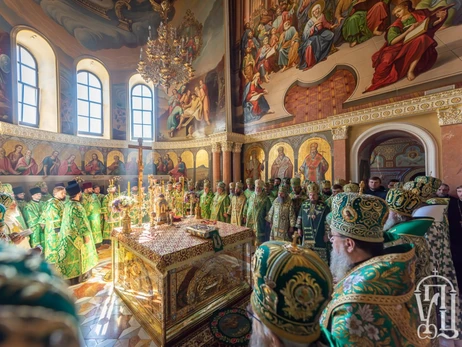 Служба по этнополитике: УПЦ продолжает признавать связь с Вселенским православием через РПЦ