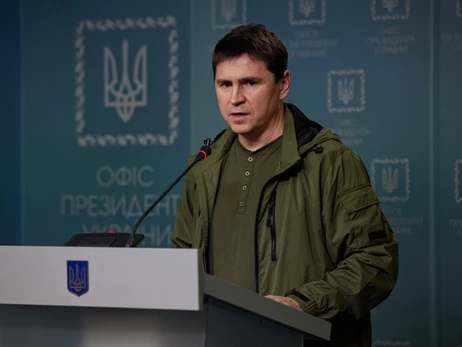 Подоляк - Лаврову: «Режимы» – в российских тюрьмах, а в Украине законно избранная власть