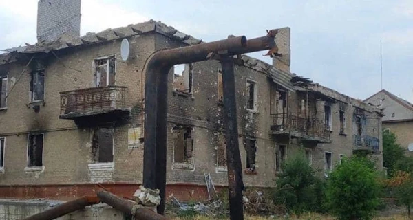 Гайдай: Росіяни спалюють на Луганщині села та міста, які відмовилися їм підкорятися