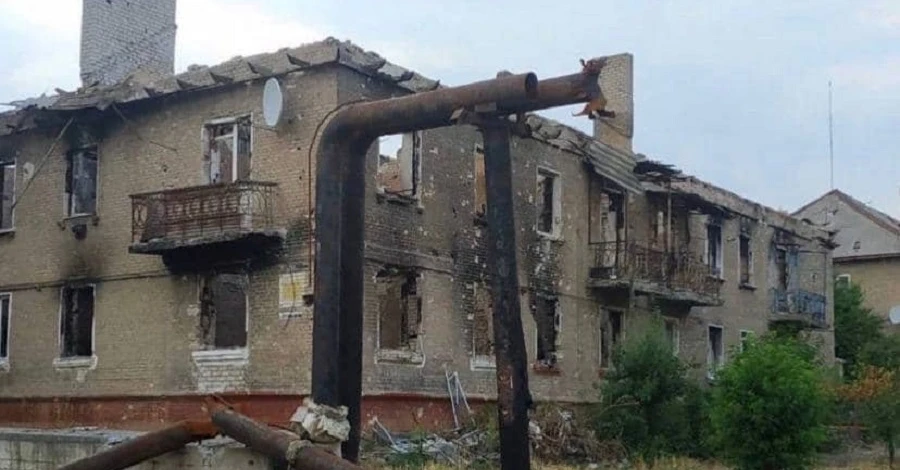 Гайдай: Росіяни спалюють на Луганщині села та міста, які відмовилися їм підкорятися
