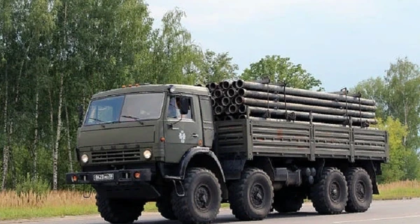 На Запоріжжі російська вантажівка розчавила легковик з людьми