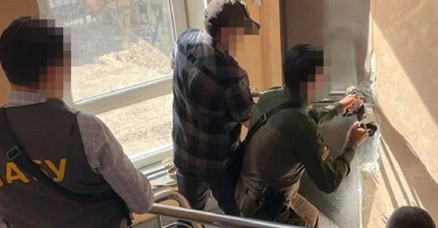 Украинские спецслужбы задержали начальника охраны нардепа Деркача