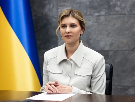 Зеленська відповіла на критику за зйомку для VOGUE: Використовую будь-яку можливість говорити про Україну