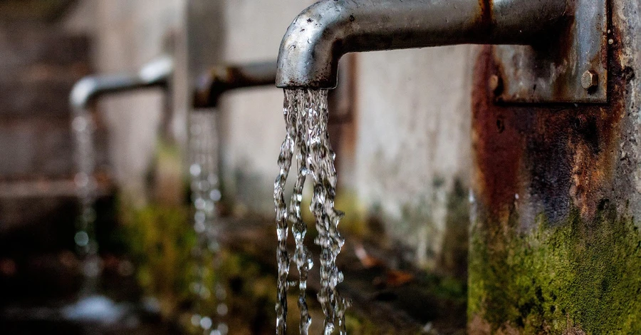 Луганській області загрожують інфекції через брудну воду та антисанітарію