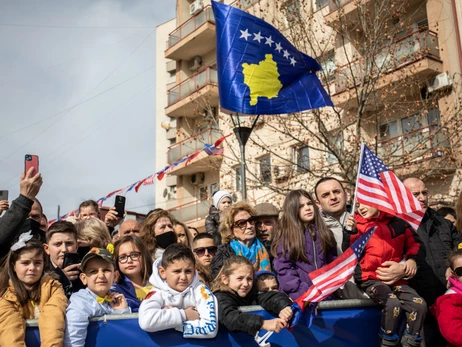 Влада Косово відстрочила невизнання сербських документів після втручання США