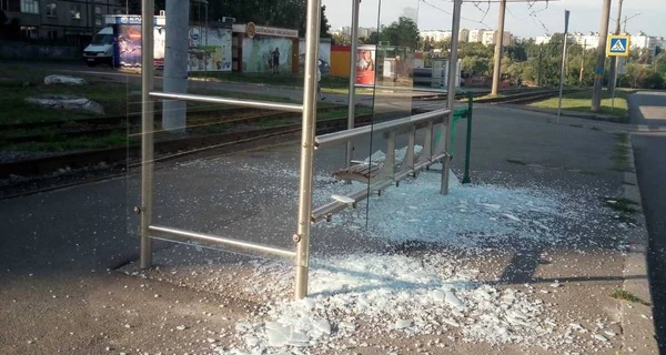 У Харкові росіяни обстріляли зупинку громадського транспорту. Є загиблий