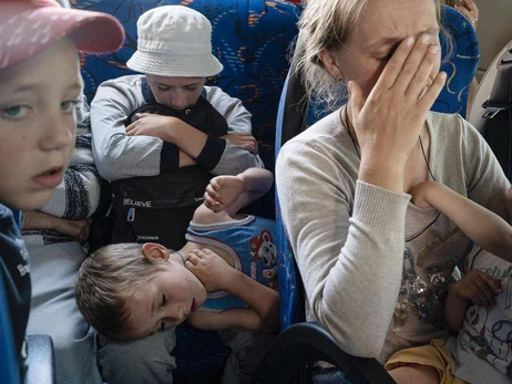 Кулеба: У РФ усиновлюють та русифікують вкрадених українських дітей