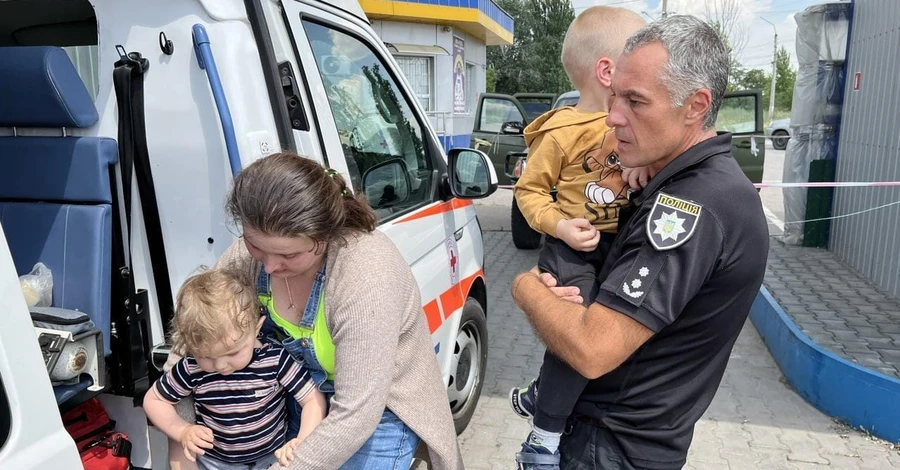 Полиция эвакуирует детей с Донбасса даже при согласии одного из родителей