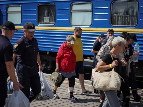 Массовая эвакуация из Донбасса: расселят всех – ошибки прошлого учтены