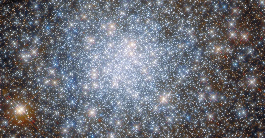 Телескоп Hubble сфотографував красиве зіркове скупчення у сузір'ї Стрільця