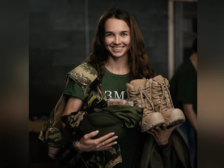 Волонтер Ксенія Драганюк: Хочеш знайти сексизм, то йди в армію