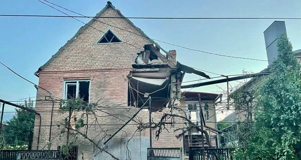 Окупанти запустили по Нікополю більше 60 снарядів з «Градів»