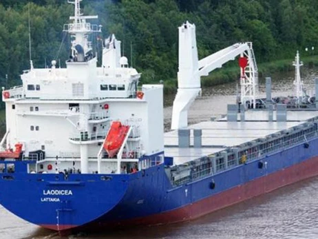 МИД раскритиковал снятие ареста с судна Laodecia с украденным зерном