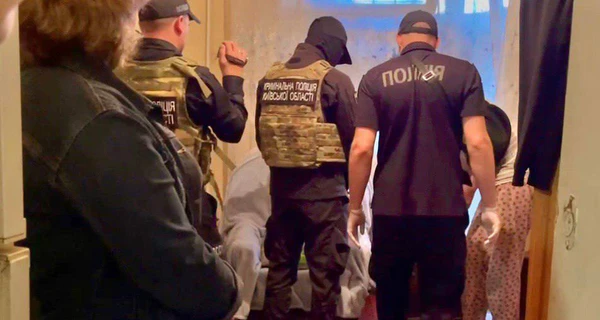 У Бучі затримали мародерів, які грабували ломбарди під час окупації