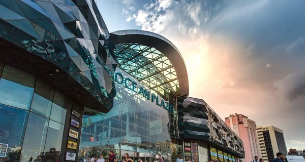 Суд снял арест с ТРЦ Ocean Plaza, чтобы он мог работать