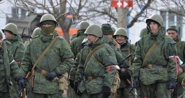 На Луганщині росіяни за їжу виманюють дані про чоловіків для мобілізації