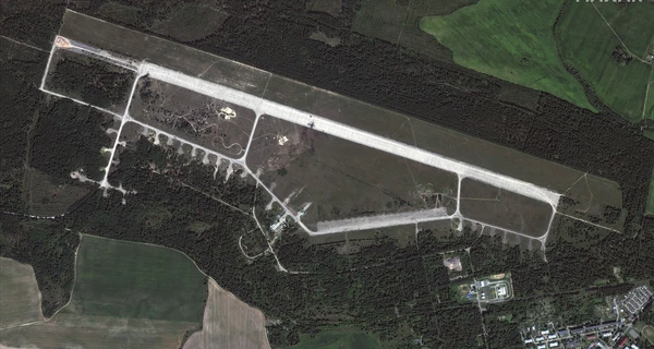 Спутники зафиксировали следы взрывов на белорусском аэродроме 