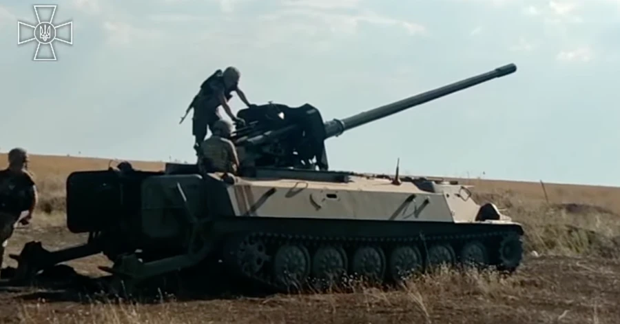 Українські військові зібрали з трофейної російської техніки артилерійську установку