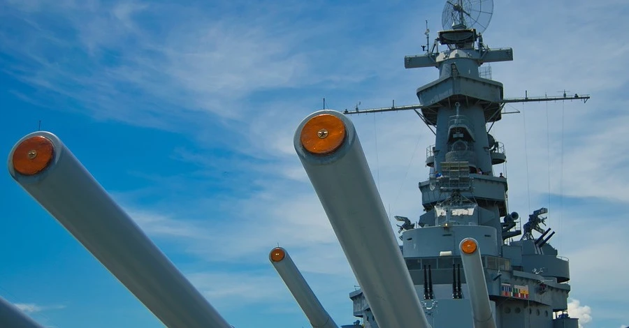 ОК «Юг»: Россия держит в Черном море два боевых корабля
