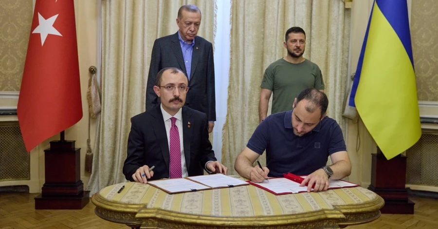 Украина и Турция подписали меморандум о послевоенном восстановлении