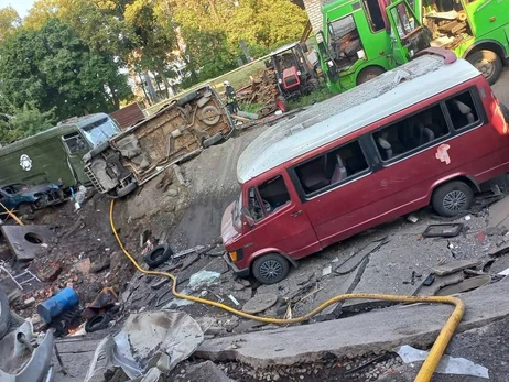 Синегубов: Утром российские оккупанты разбомбили еще одно общежитие