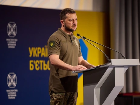 Зеленский: Около миллиона человек сейчас защищают Украину