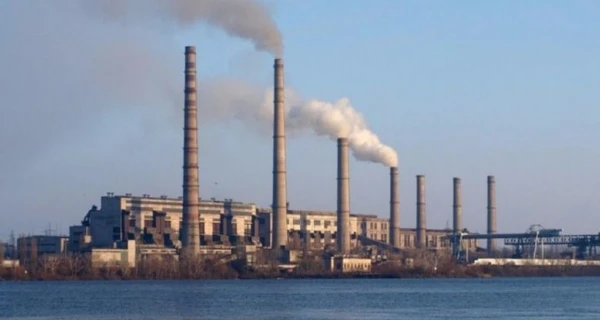 Росіяни піднімають хмари радіоактивного пилу, обстрілюючи Запорізьку ТЕС