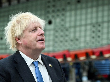 Джонсон поздравил Украину: Британия будет рядом столько, сколько нужно