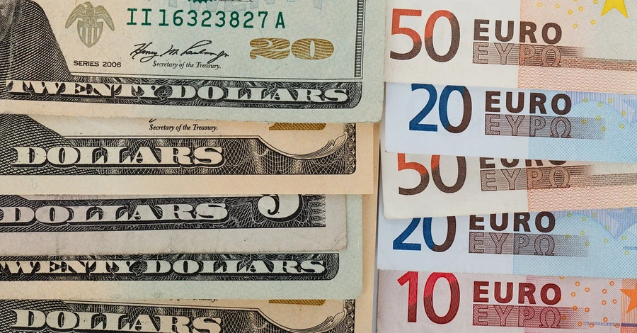 Що буде з курсом долара та євро восени