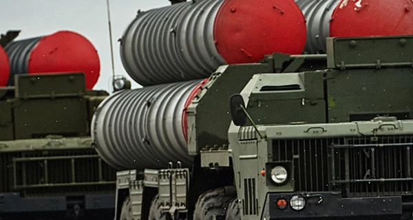 Росія випустила по Миколаєву ракети типу С-300