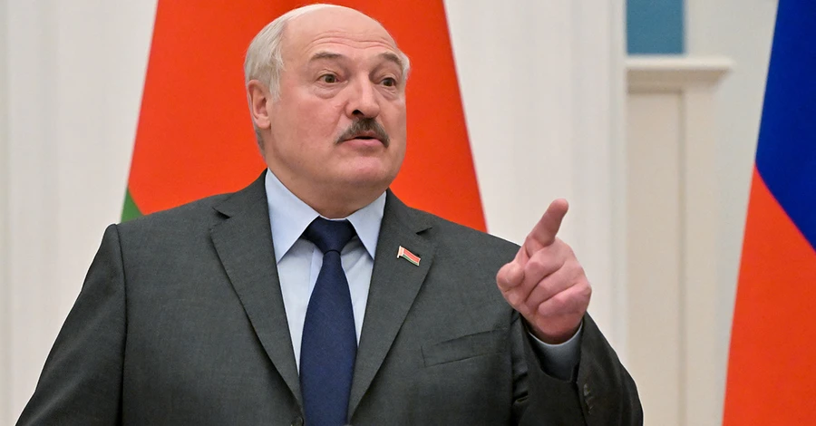 Лукашенко в День Незалежності привітав Україну словами про «добросусідські відносини»